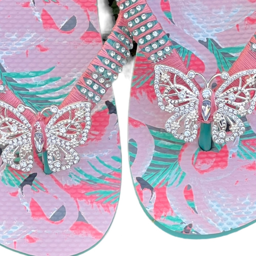 Adult Male Size 6-7, Women Size 7, Peach Flamingo, Crystal Butterfly